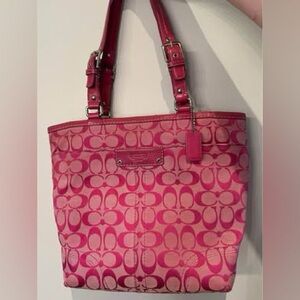 Coach signature tote (2009). 
Pink canvas.